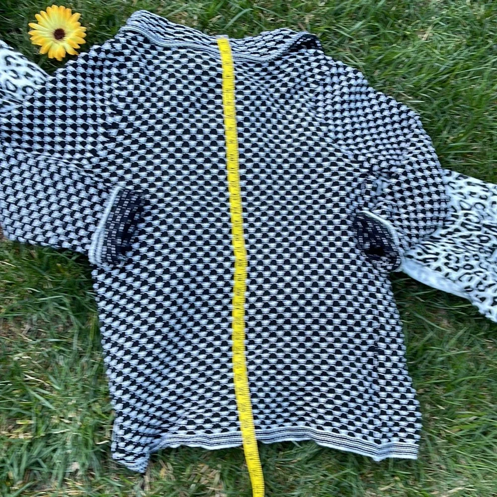 🌺 Creazioni Effect; NICE Designer Black/White Long Sweater in Misses Size XL! - Picture 12 of 12